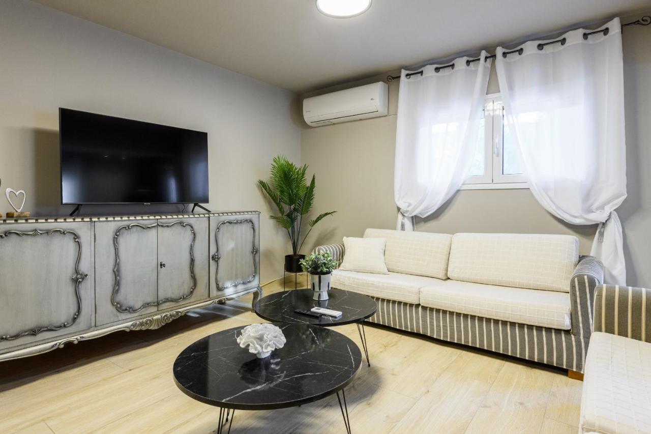 Louloudis Apartments Complex 리메나스 외부 사진